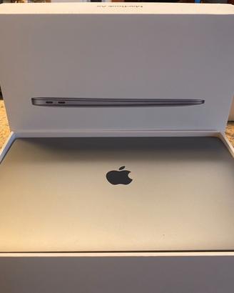 MacBook Air da 13'' con chip Apple M1