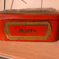 Scatola vintage in latta