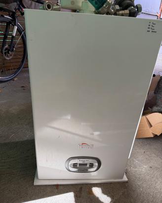 Caldaia a condensazione Ferroli BLUEHELIX TECH RRT