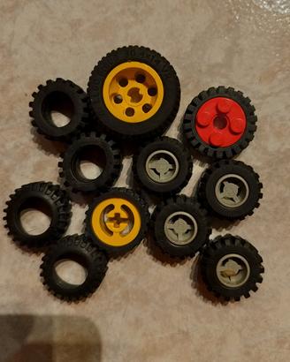 Lotto ruote Lego 