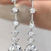 Orecchini con Moissaniti