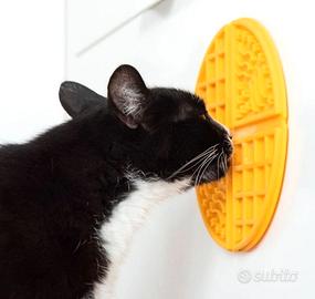 Waffle con ventose dietro per splattare la pappa