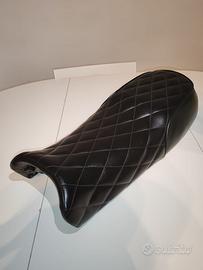 Sella Moto Guzzi V7 750 trapuntata nera