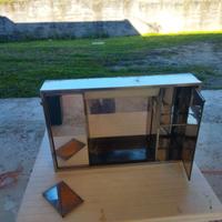 Specchio contenitore