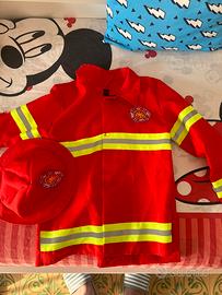 Vestito di carnevale dei vigili del fuoco