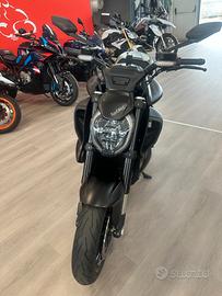 Ducati Diavel V4