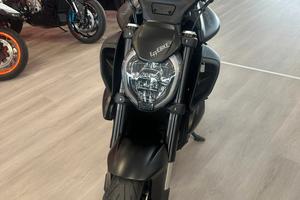 Ducati Diavel V4