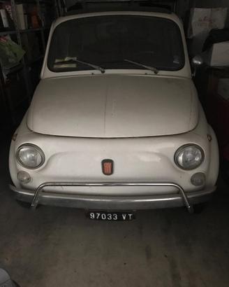 Auto d'epoca Fiat 500 L 