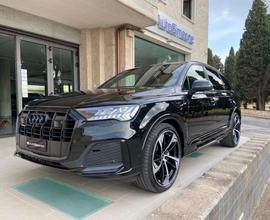 AUDI Q7 50 TDI quattro tiptronic S line Plus 7 P