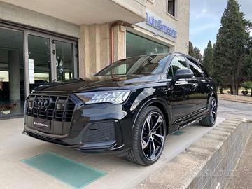 AUDI Q7 50 TDI quattro tiptronic S line Plus 7 P