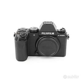 Fujifilm X-S20 - Black