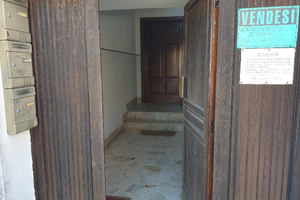 Appartamento piano terra con cortile e garage