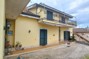 Villa unifamiliare in Via Fontana Marcaccio 166