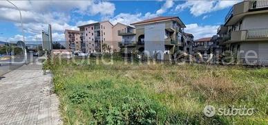 Terreno 700mq edificabile commerciale a Riposto
