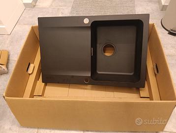 Lavello da incasso Franke una vasca nero.