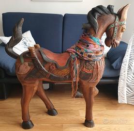 Cavallo Etnico in Legno Massiccio Intagliato mano