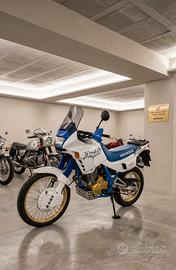 Honda Dominator