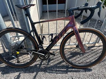 Bici corsa elettrica