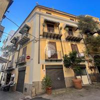 4 LOCALI A PALERMO