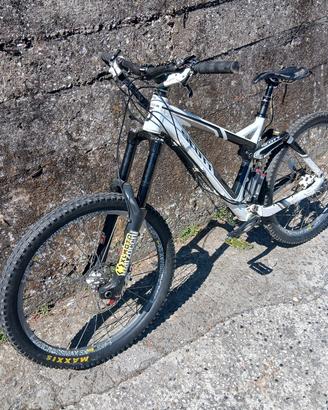 Scott Genius LT Enduro Mountain  