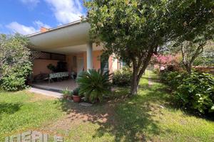 Villa di 145 m² con 5 locali a Ardea