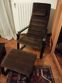 Sedia Poang Ikea con poggiapiedi