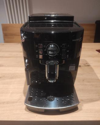 Macchina da caffè automatica Magnifica S