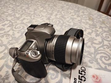 macchina fotografica analogica Nikon F 55