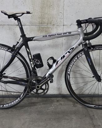 Bici in carbonio HPB – Campagnolo Record 11v