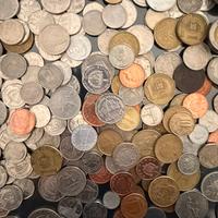 Monete vintage diverse parti del mondo