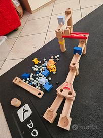 Pista biglie in legno