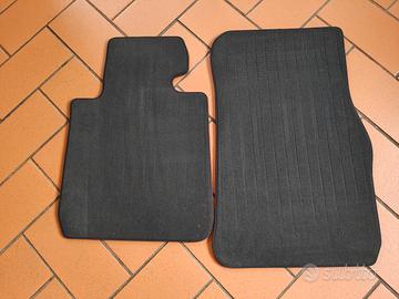 Tappetini ANTERIORI BMW serie uno. 