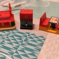 Sorpresine MC. Donald's, negozio, distributore e t