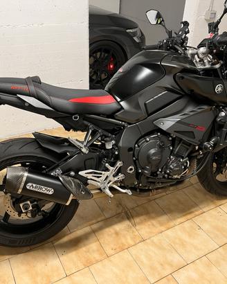 Yamaha mt 10 1000 160cv