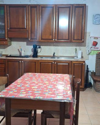Porzione di casa indipendente a Paludi (CS)