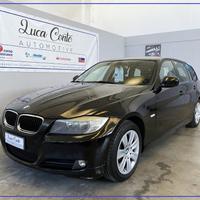 BMW 318d Touring Attiva Aut -cerchiLega+Garanzia