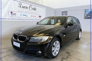 BMW 318d Touring Attiva Aut -cerchiLega+Garanzia