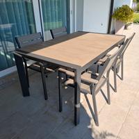 Tavolo da giardino