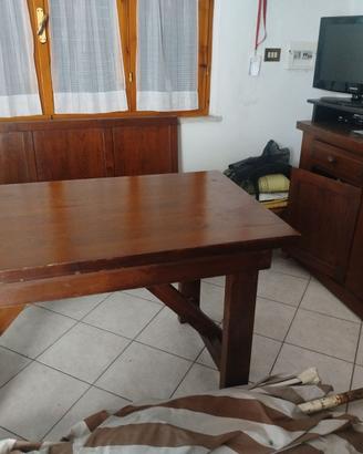 TAVOLO IN NOCE, CASSAPANCA,MOBILE CREDENZA E SEDIE