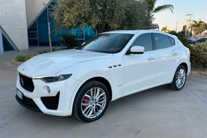 Maserati Levante V6 Gransport T-Stock prezzo