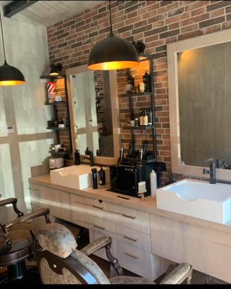 Arredamento completo barber shop
