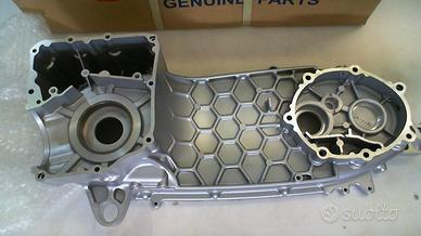 SEMICARTER MOTORE LATO CITYCOM 300 SYM 12100LEA010