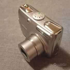 Fotocamera NIKON COOLPIX P4 VR