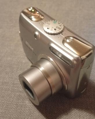 Fotocamera NIKON COOLPIX P4 VR