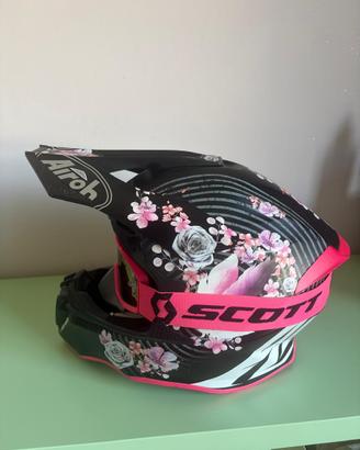 Casco Airoh con mascherina Scott