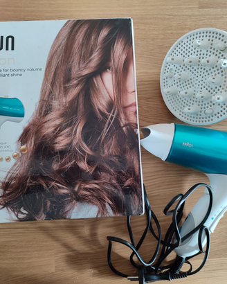 Phon Braun con Ioni attivi 1900w