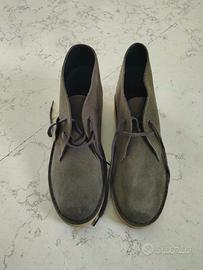 scarpe clarks 42 (41) colore verde militare nuove