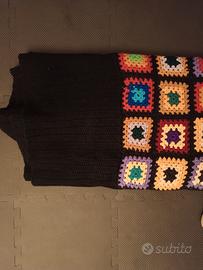 Coperta nera  inserto a quadri realizzata a mano