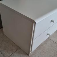 comodino bianco