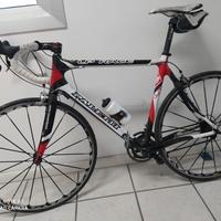 Bici da corsa Paletti in carbonio.